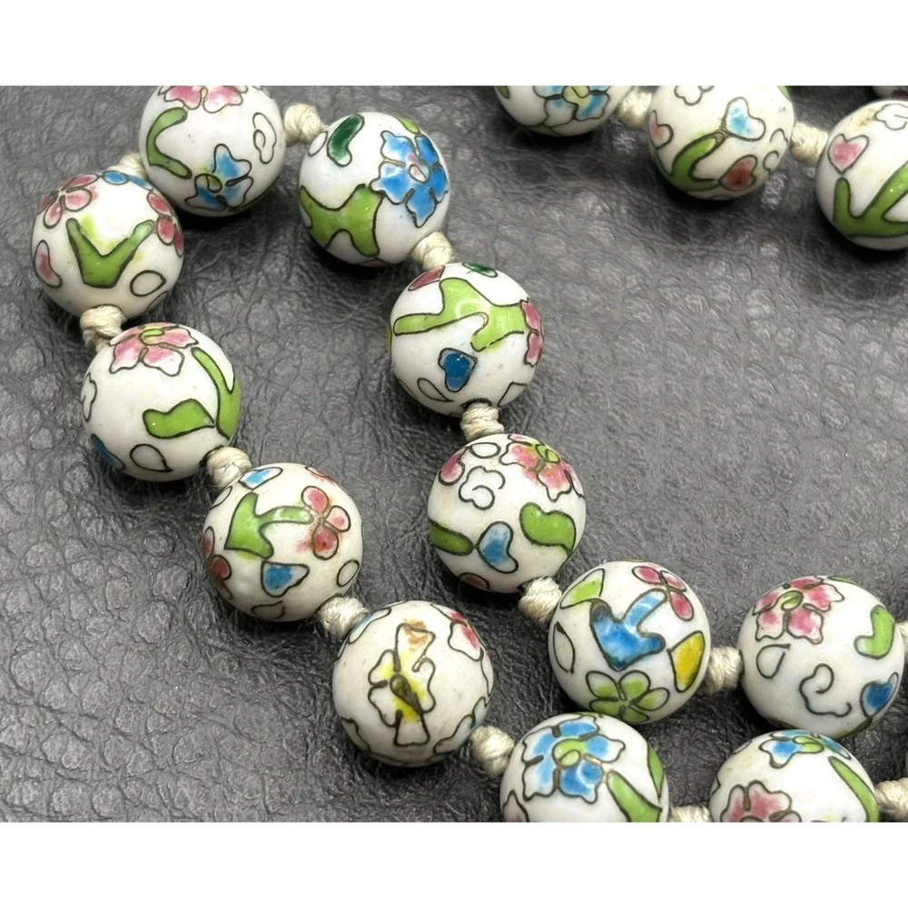 VIntage Cloisonné Enamel Floral Old Chinese Beads Enamel Clasp Necklace 24